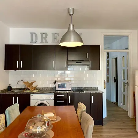 La Ballena Del Charco *