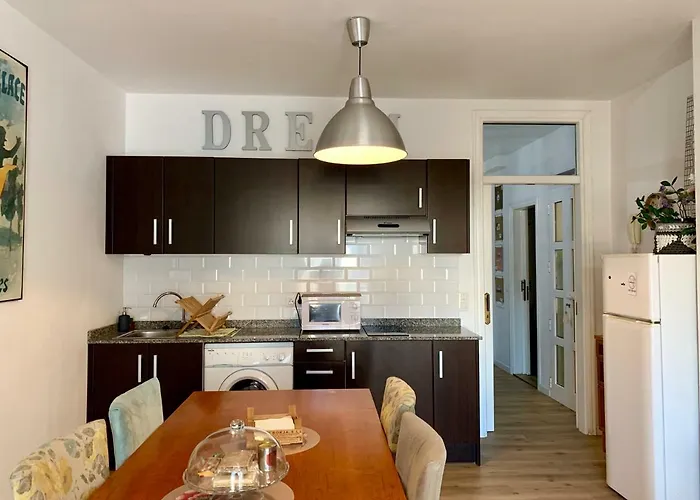 La Ballena Del Charco *