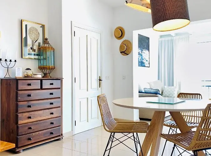 La Ballena Del Charco *