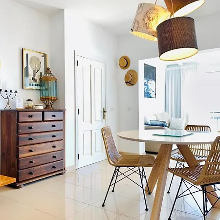 La Ballena Del Charco *